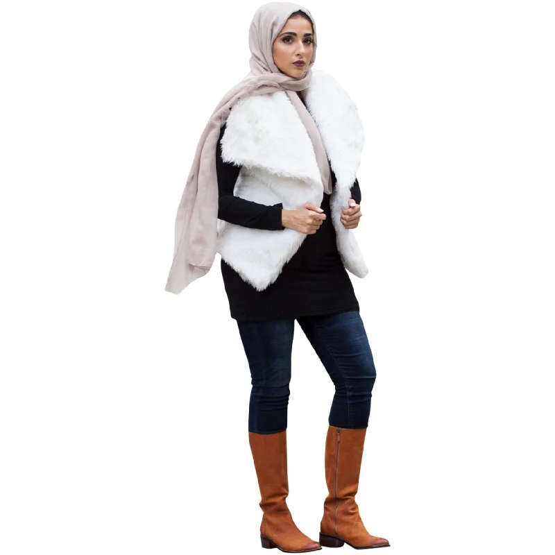 Verona Womens Solid Faux Fur Vest