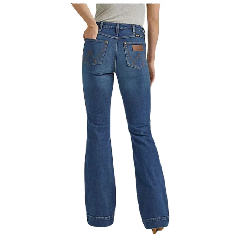 112338902 Wrangler Women's Retro High Rise Trouser Jean - Gabriella