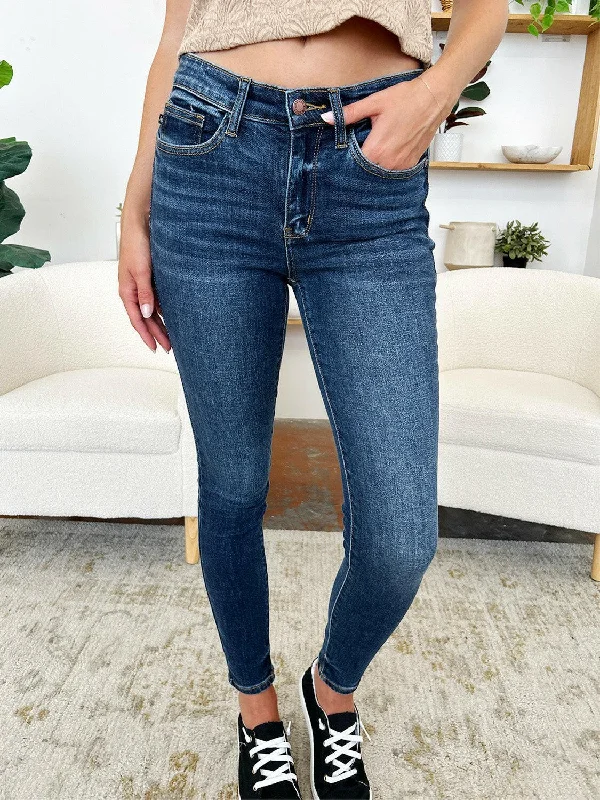 Judy Blue Classic Handsand Skinny Jeans in dark wash denim - sleekdenim.com