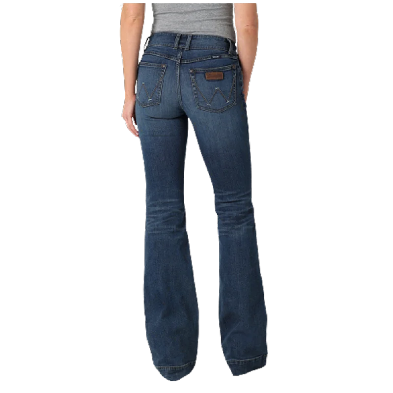 112328737 Wrangler Women's Retro Mae Trouser Mid Rise Jean - Blair